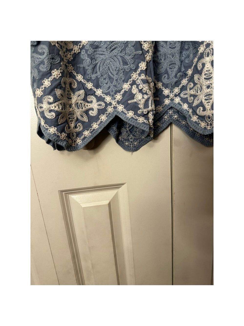 Kindred Blue White Embroidered Blouse Size M - Picture 5 of 9